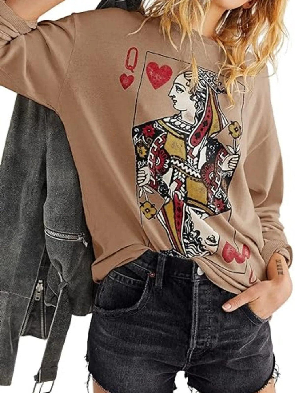 Queen of Hearts Playing Card Graphic Round Neck Sweatshirt.